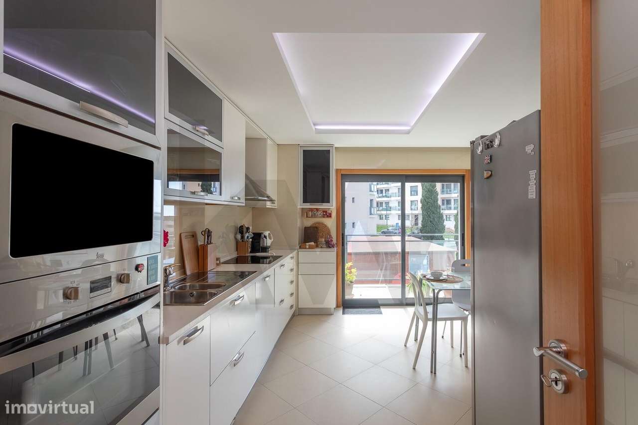 T3 com duas suites e dois lugares de garagem (Box) | Terraços do Marqu-9