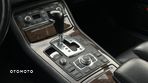 Audi A8 6.0 W12 Quattro - 26