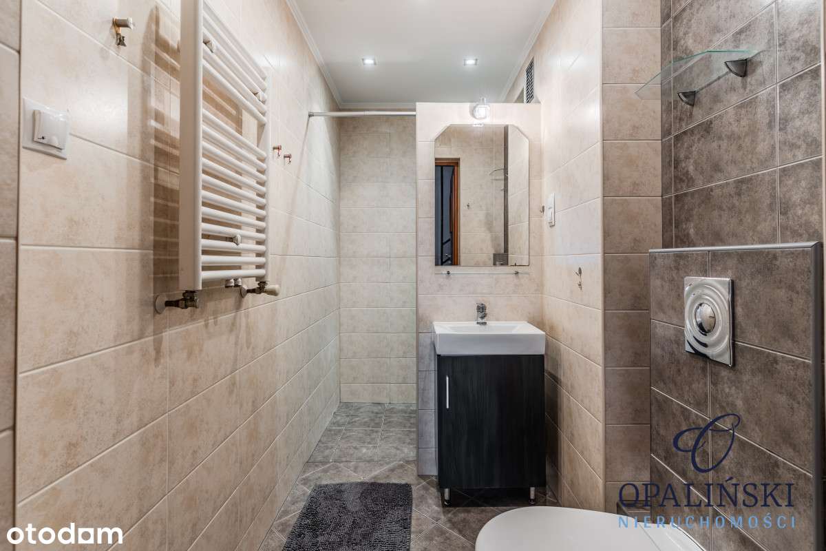 Dom z ogrodem i garażem umeblowany i wyposażony-14