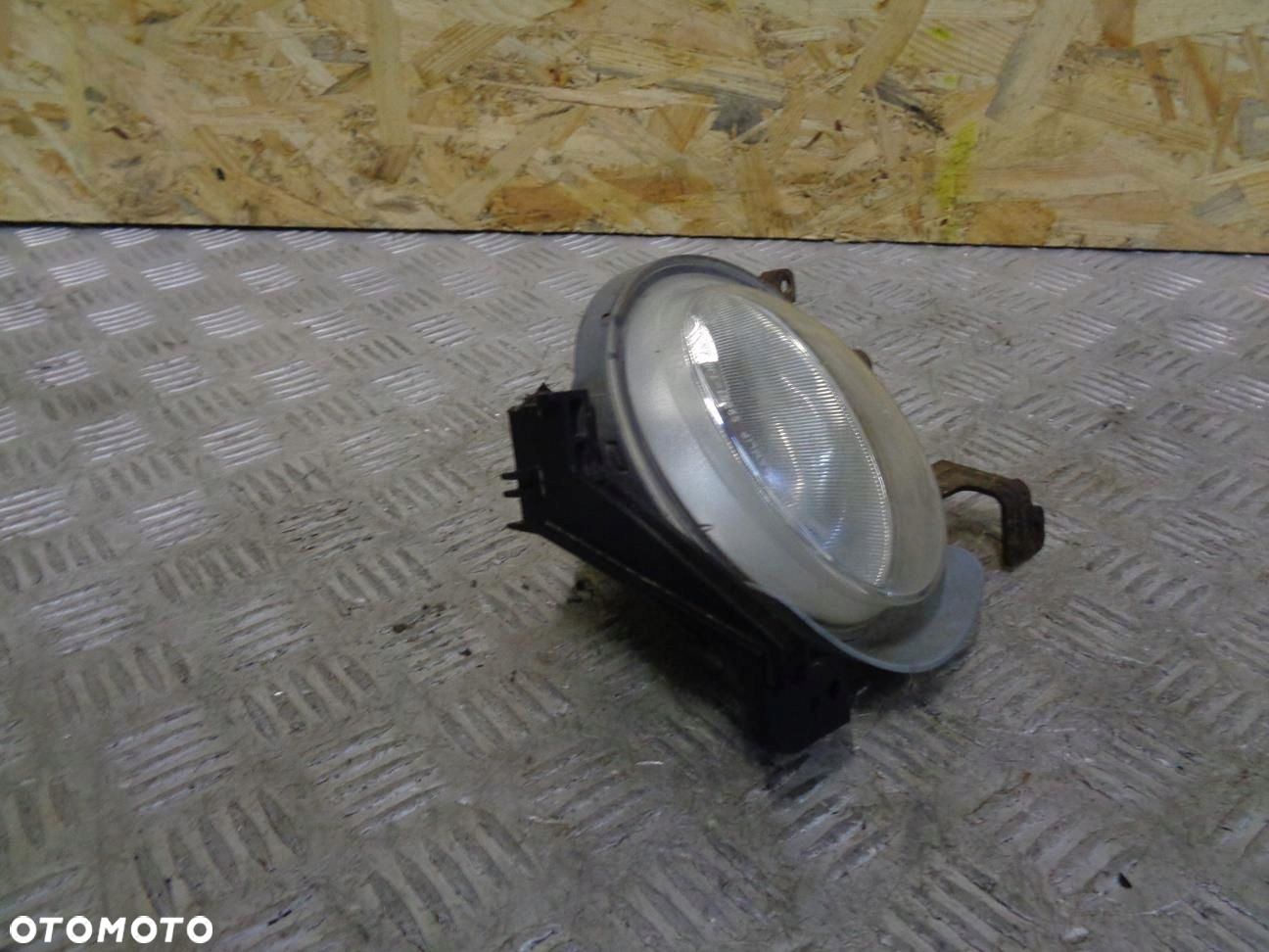 HALOGEN LEWY PRZÓD PRZEDNI HYUNDAI I20 I 08- 92201-1J0 - 3