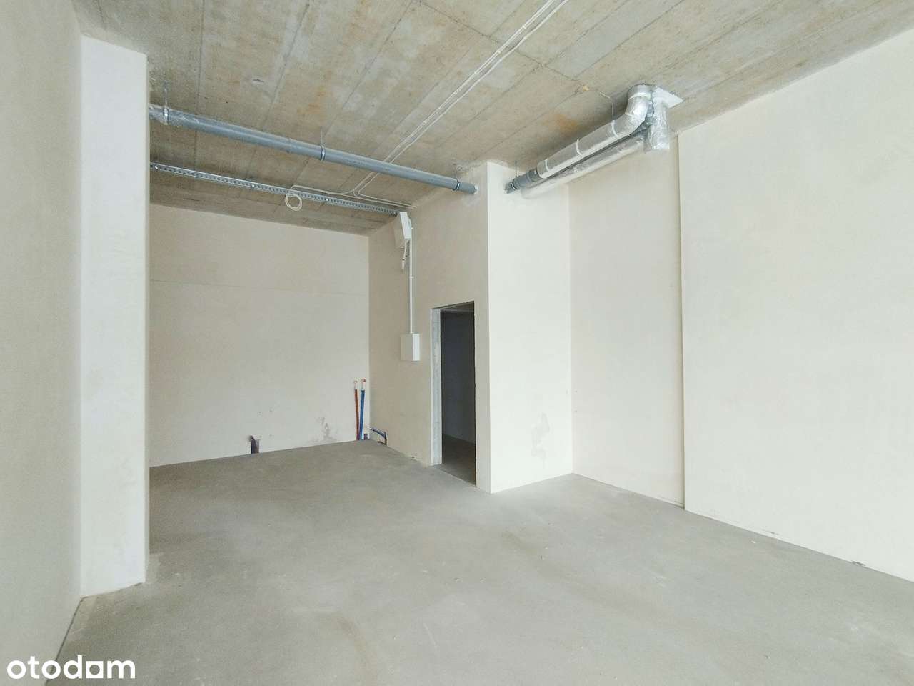 Lokal przy skrzyżowaniu ul. Krochmalnej i Cukrowniczej szeroka witryna - Pełny obrazek: 5/11