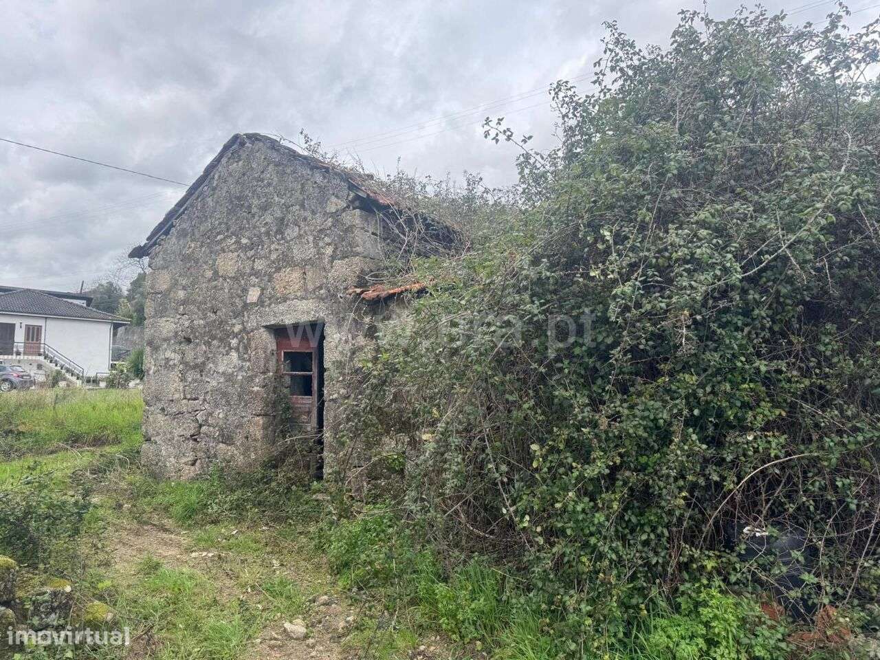 Moradia Rústica T1 / Lousada, Sousela-5