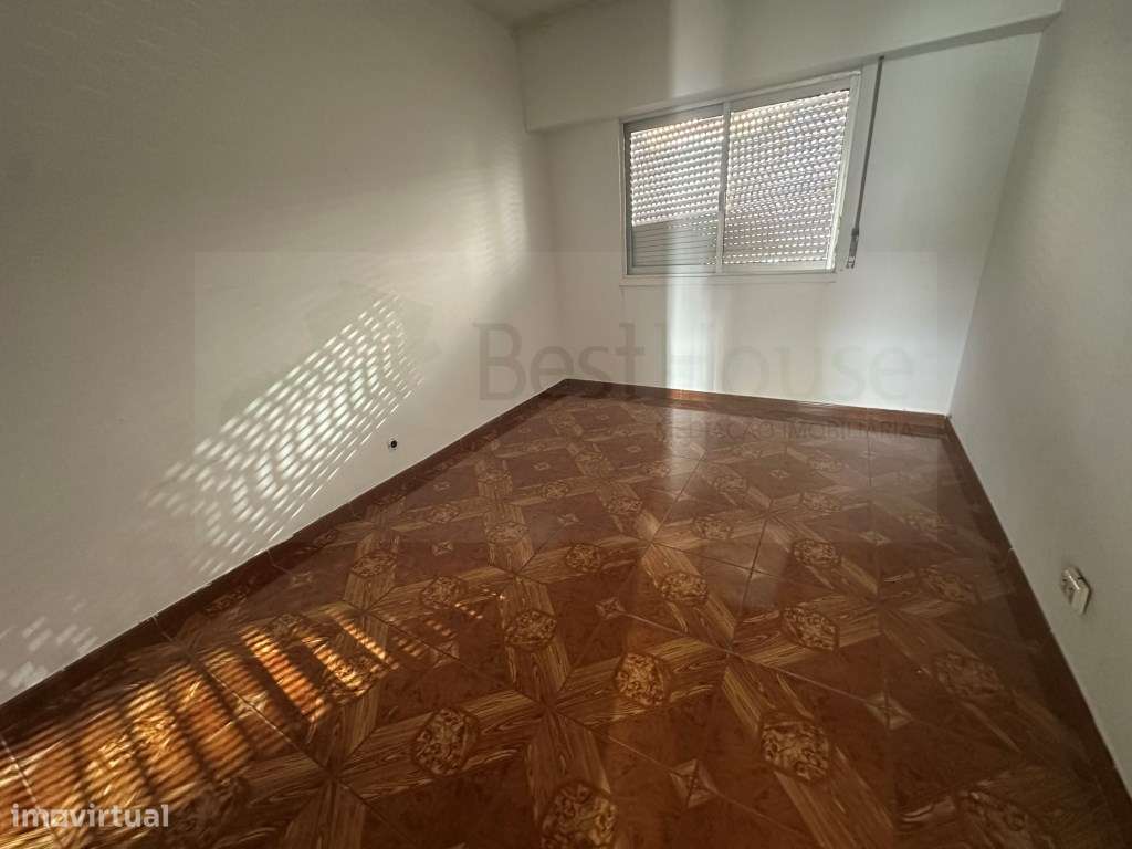 T2 Cacém de Cima - perto de escolas e comercio-5