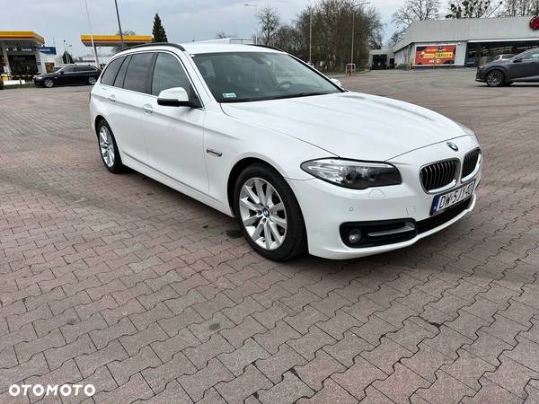 BMW Seria 5 520d xDrive - 17