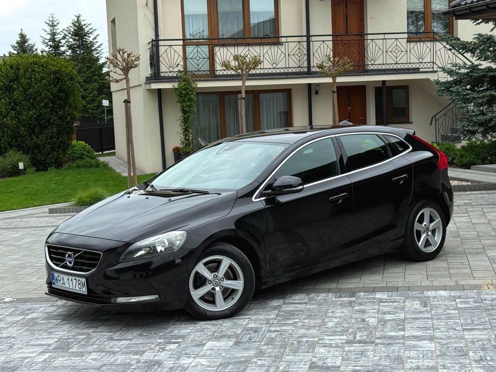 Volvo V40 II T3 Momentum 2013