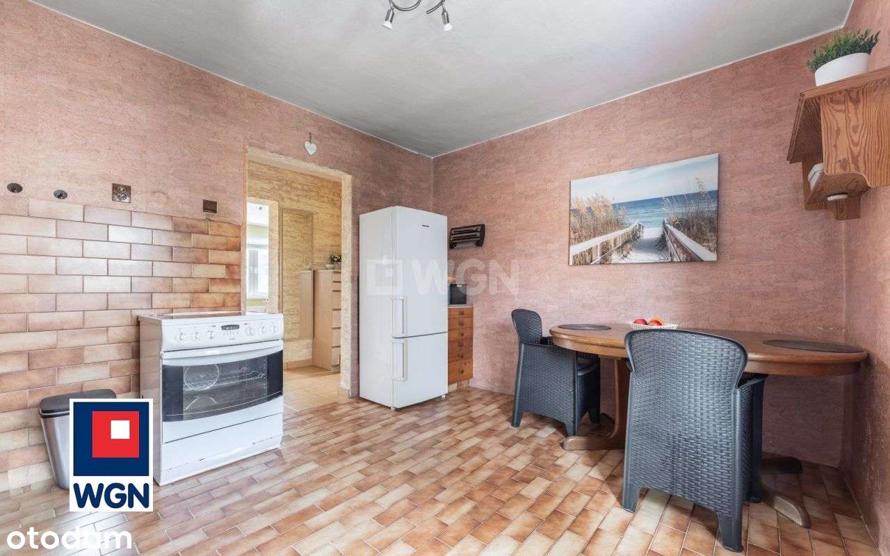 Funkcjonalny dom w Gościcinie - 4 pokoje, 2 łazien-2