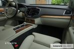 Volvo XC 90 - 32