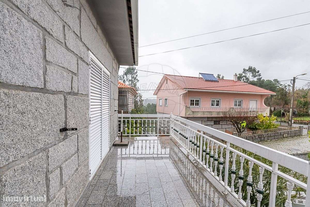 Moradia T3 para venda-24