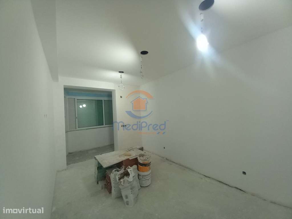 Apartamento T2 remodelado - Almada - Grande imagem: 4/22