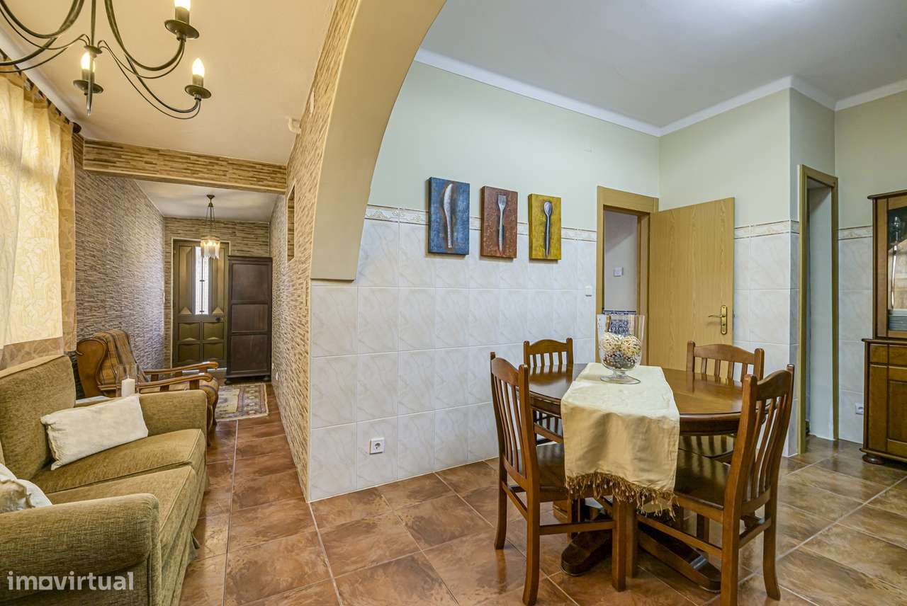 Moradia T2+1, c/ Garagem, Bairro do Areias – Montijo-23