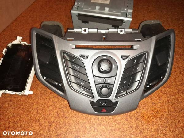 RADIO PANEL WYŚWIE FORD FIESTA MK7 '09 331405000 E - 1