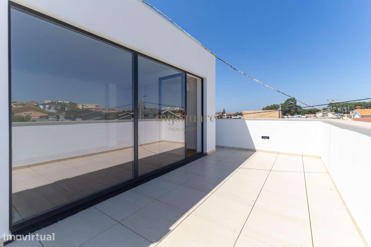 Moradia geminada T4 - Canidelo, Gaia-32