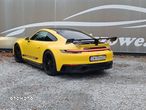 Porsche 911 Carrera 4 GTS - 13