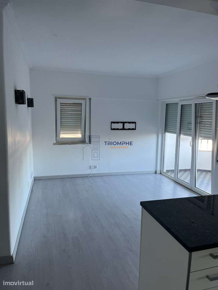 Apartamento T2 - Lugar de Estacionamento - Cascais - Grande imagem: 4/12