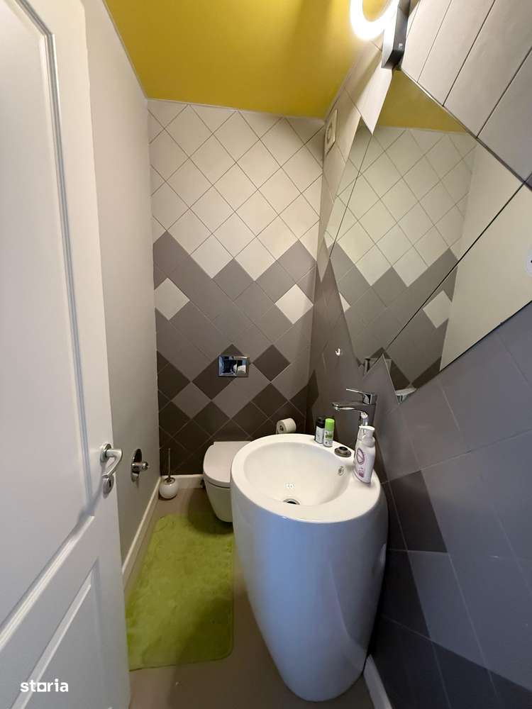 Vila mare in Pantelimon aproape de Lacul Pantelimon, la cheie - Imagine principală: 5/16