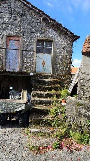 Moradia em Pedra para restauro. - Grande imagem: 4/4