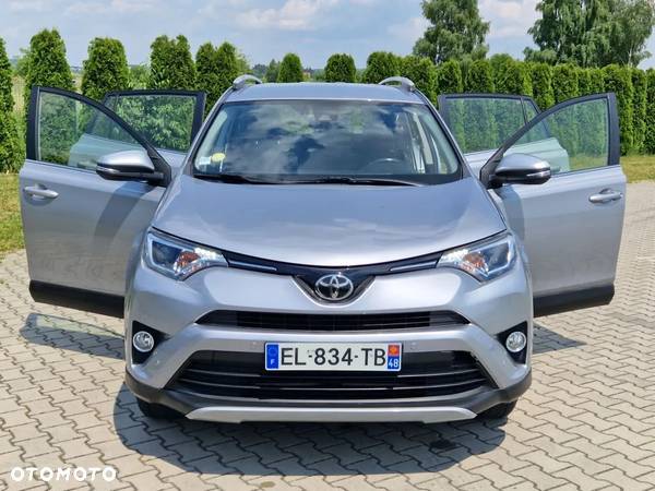 Toyota RAV4 2.0 D-4D Premium 4x2 - 4