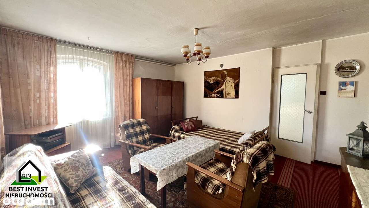 Poniemiecki dom z cegły z wielkimi możliwościami-15