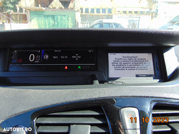 Ceasuri bord digitale Renault scenic 3 cutie manuala display bord dezmembrez scenic 3 - 2