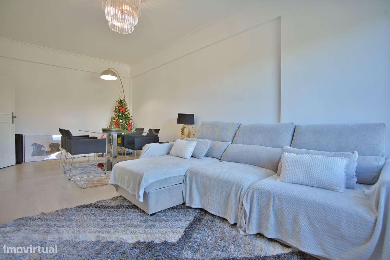 T2 Renovado com elevador na Póvoa de Sta Iria - Grande imagem: 4/19