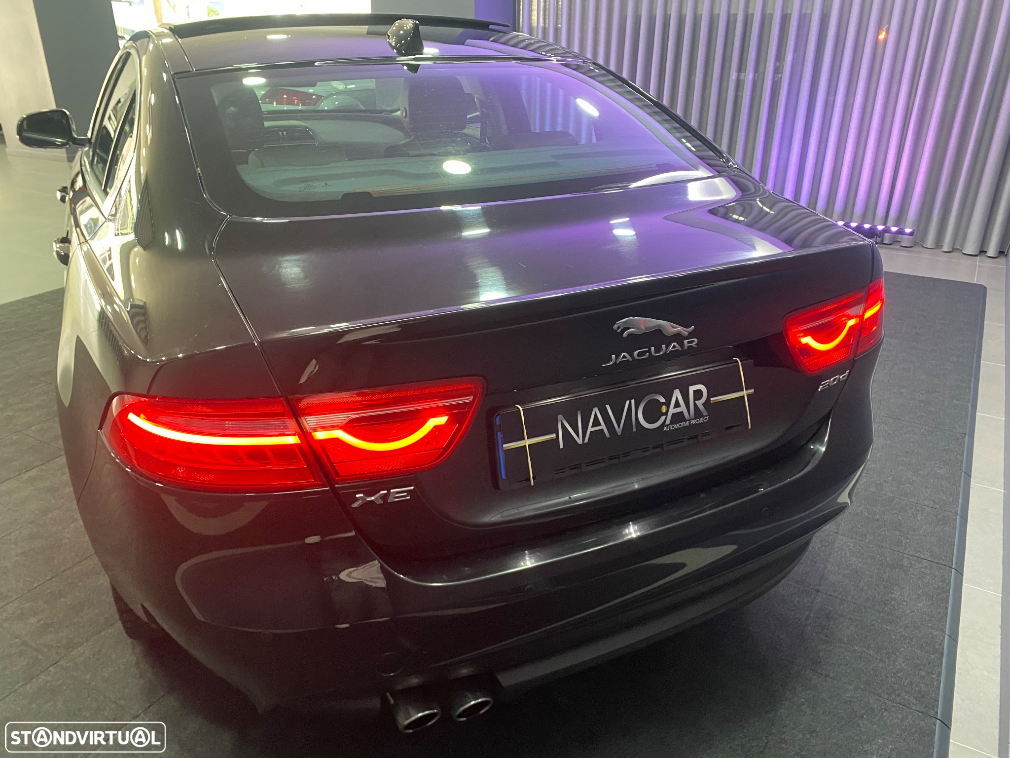 Jaguar XE 2.0 D Portfolio Aut. - 11