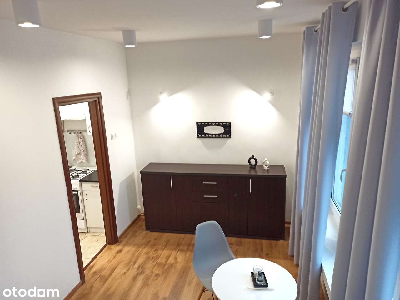 Kawalerka w centrum, al. Wyzwolenia / rondo Giedroycia  -  29m2 - Pełny obrazek: 4/13