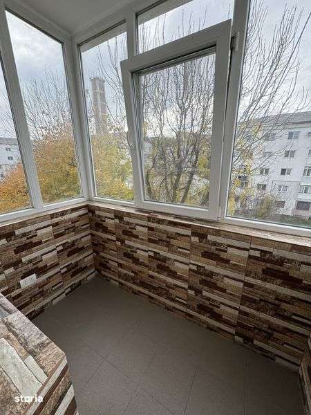 Vand Apartament 3 camere Pers Fizica - Imagine principală: 5/8
