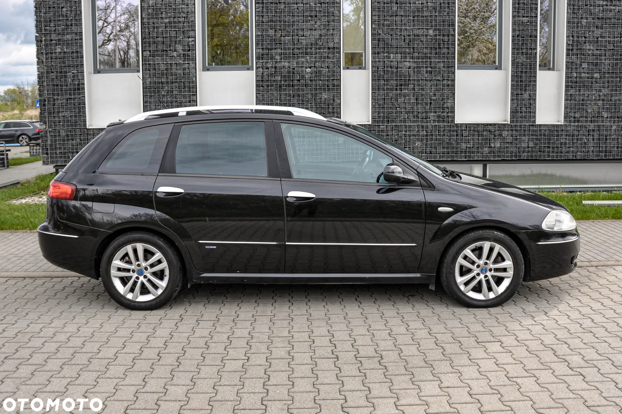 Fiat Croma 2.4 JTD Emotion - 5