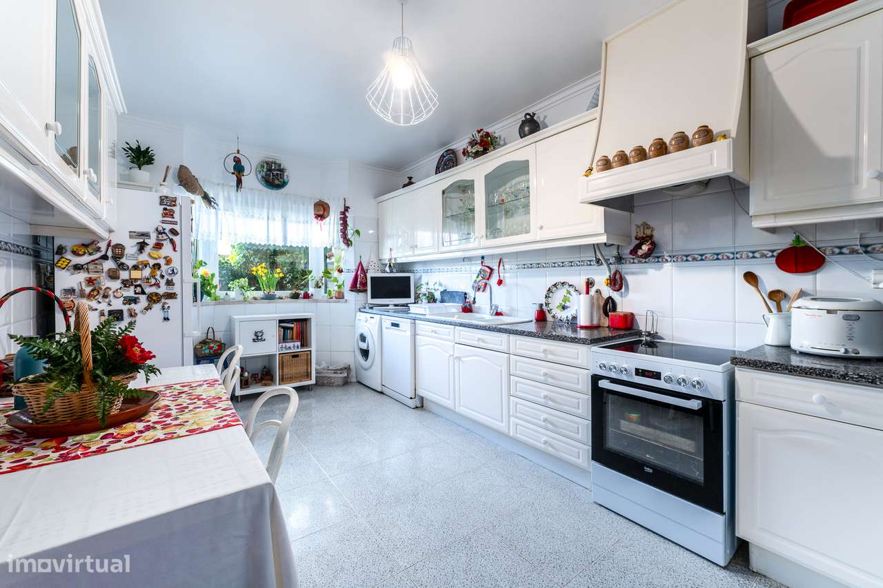 Moradia, 5 quartos, Sintra, Rio de Mouro-13