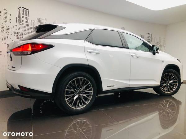 Lexus RX - 10