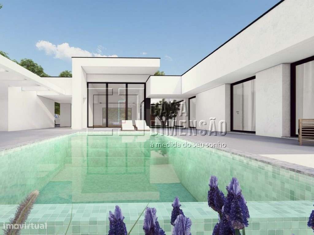 Moradia Térrea isolada de Arquitectura Moderna de tipologia T4 na z...-19