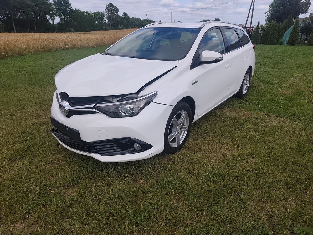 Toyota Auris II (2012-) 2018