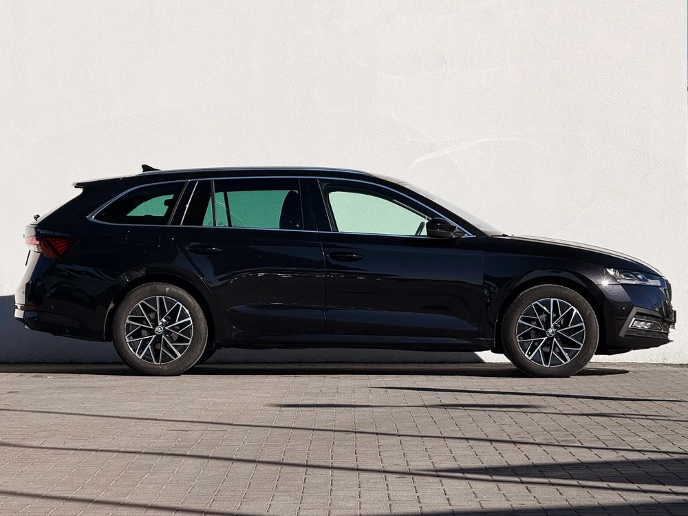 Skoda Octavia 2.0 TDI Scr Style DSG 150 KM — zdjęcie 3