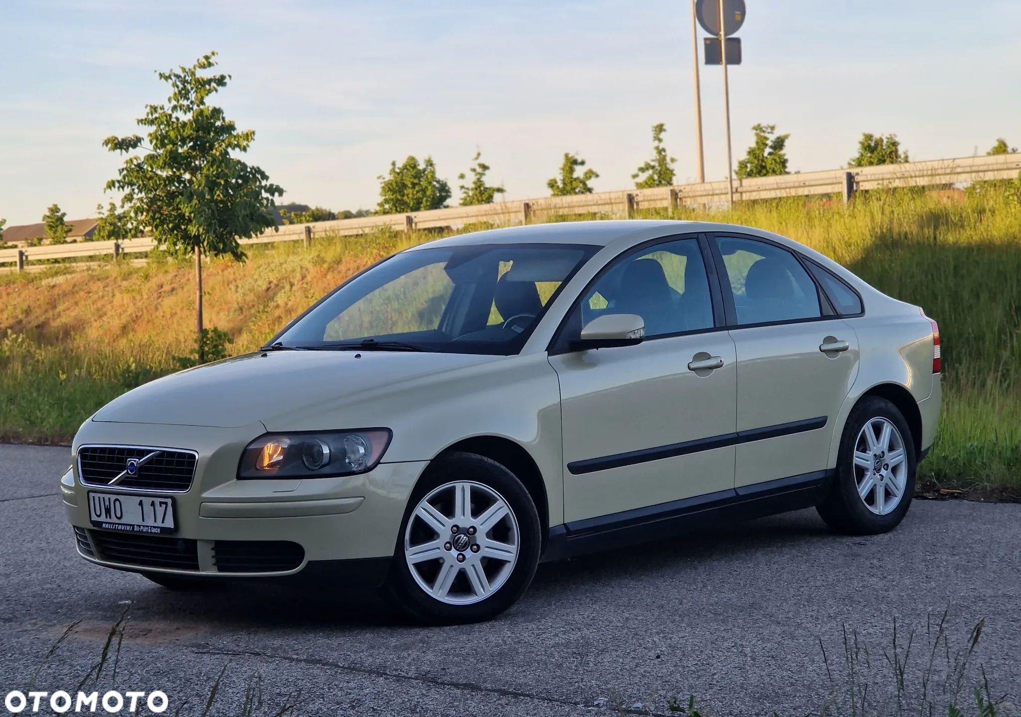 Volvo S40 - 1