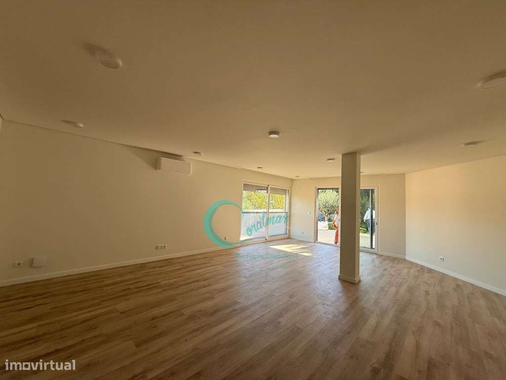 Apartamento T2 com dois lugares de estacionamento na Cova da Piedad... - Grande imagem: 4/26