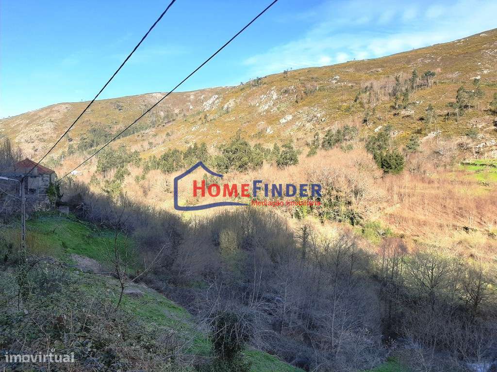 Moradia para Restauro - Fiães, Melgaço-46