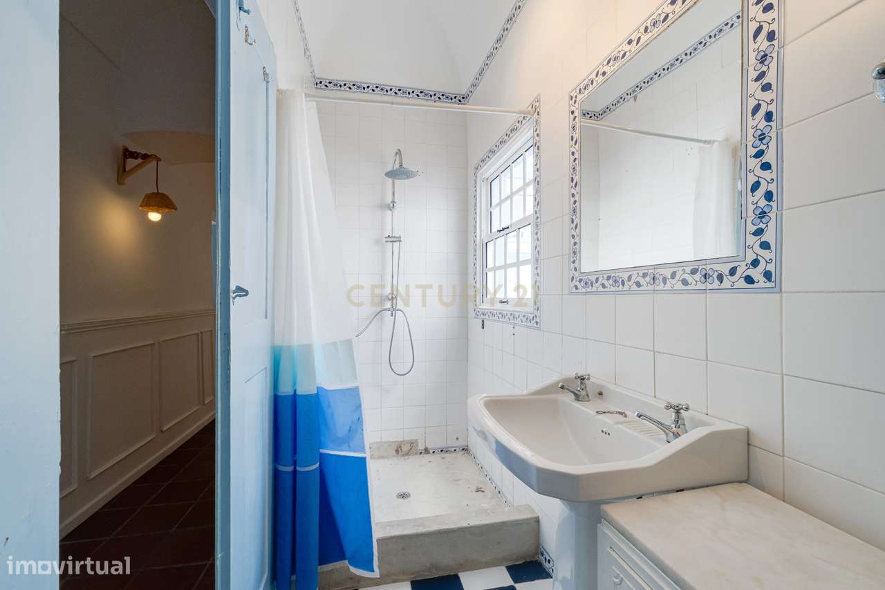 Moradia tradicional alentejana no coração de PEROLIVAS / Reguengos de-17