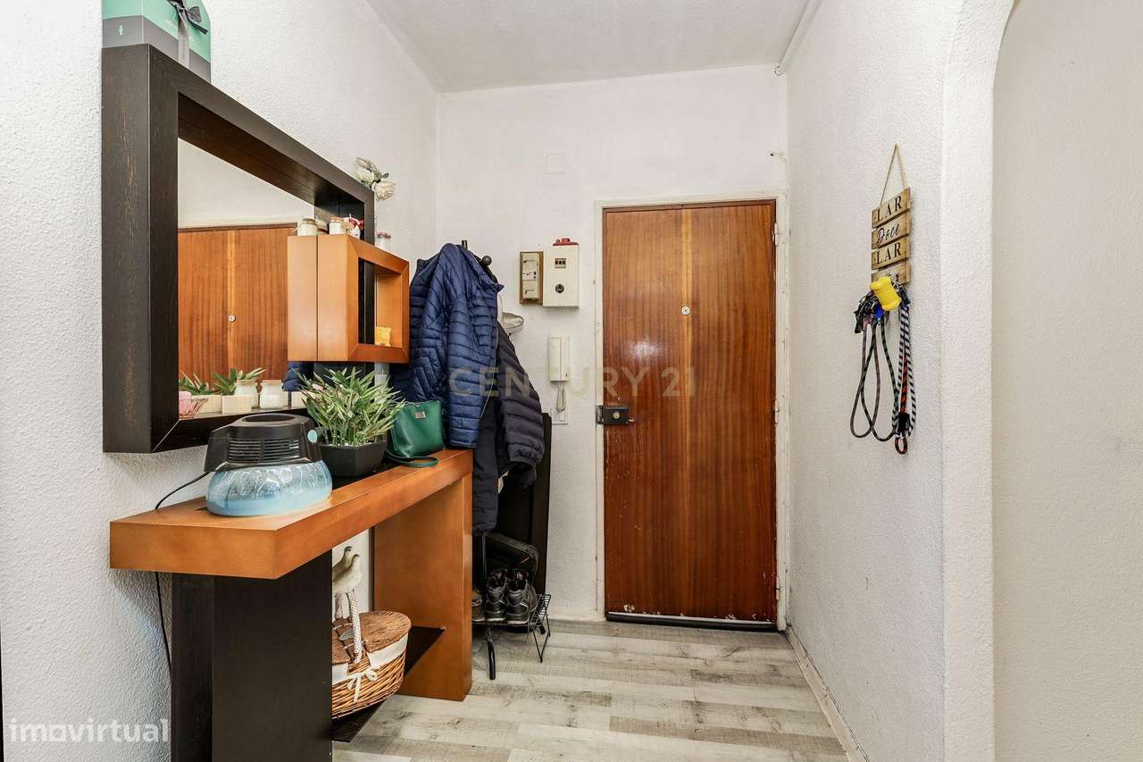 Apartamento T1 em Agualva e Mira Sintra-5