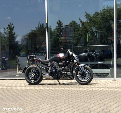 Ducati Diavel - 1