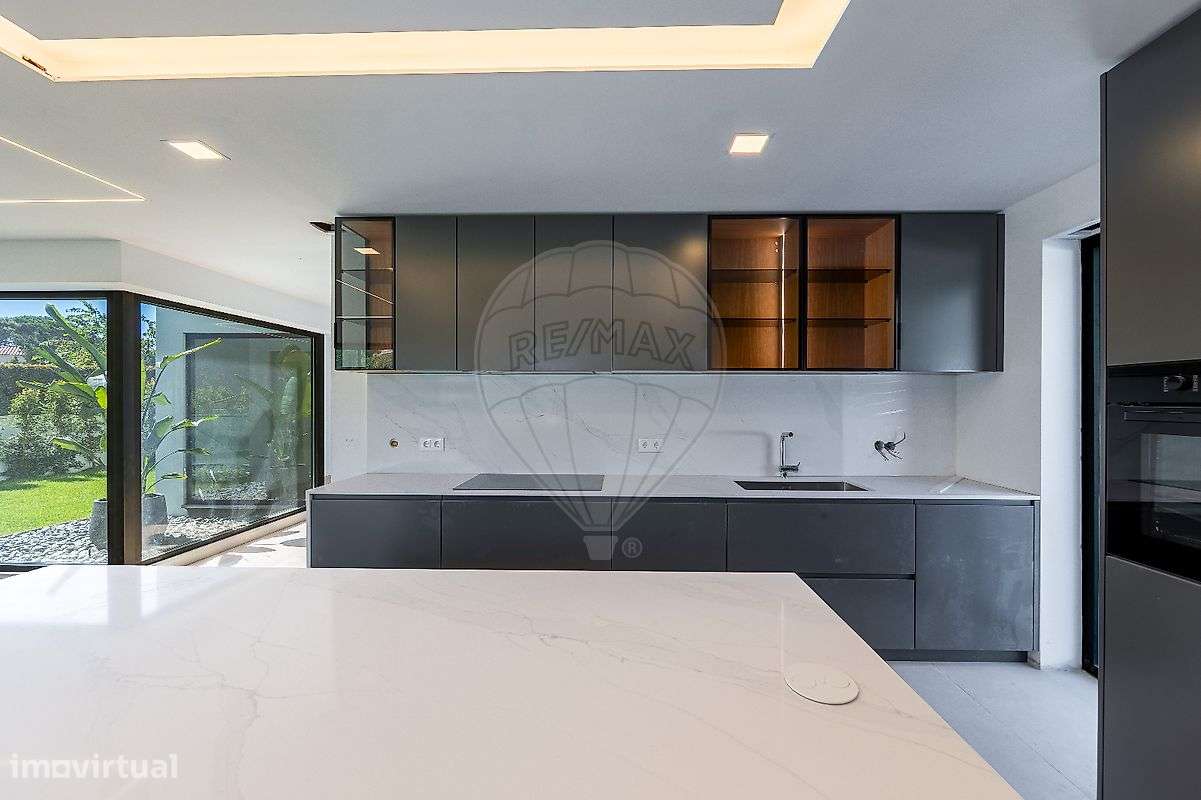 Moradia T5 para venda-15