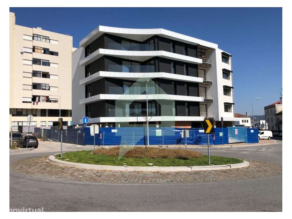 Apartamento T3, como novo, em Barcelos.-16