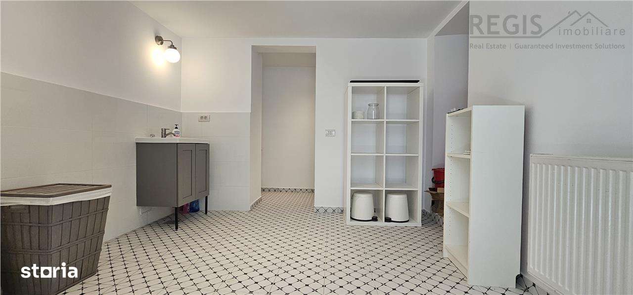 Casa cu curte si parcare in Schei - Imagine principală: 3/13