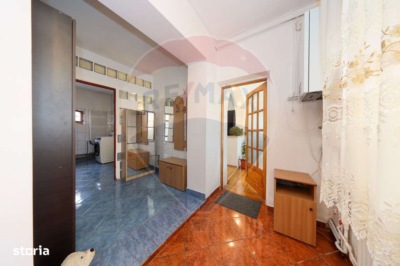 Casă cu 5 camere si curte, de vânzare, zona Centrul Istoric! - Imagine principală: 4/20