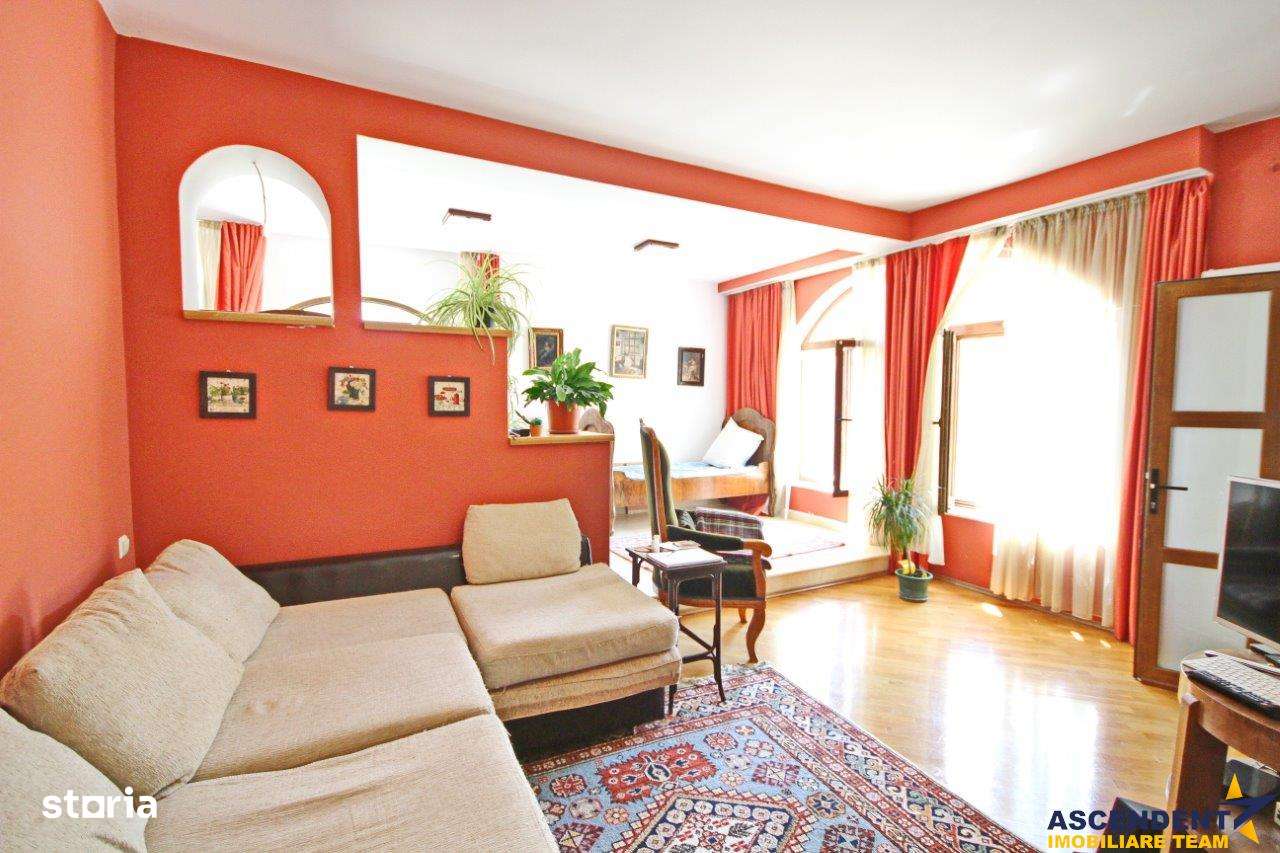 Proprietate cu Stil, pe 120 mp,  Centrul Istoric, Brasov - Imagine principală: 3/20