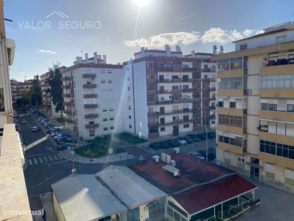 Apartamento T2 na Quinta das Drogas em Alverca do Ribatejo-24