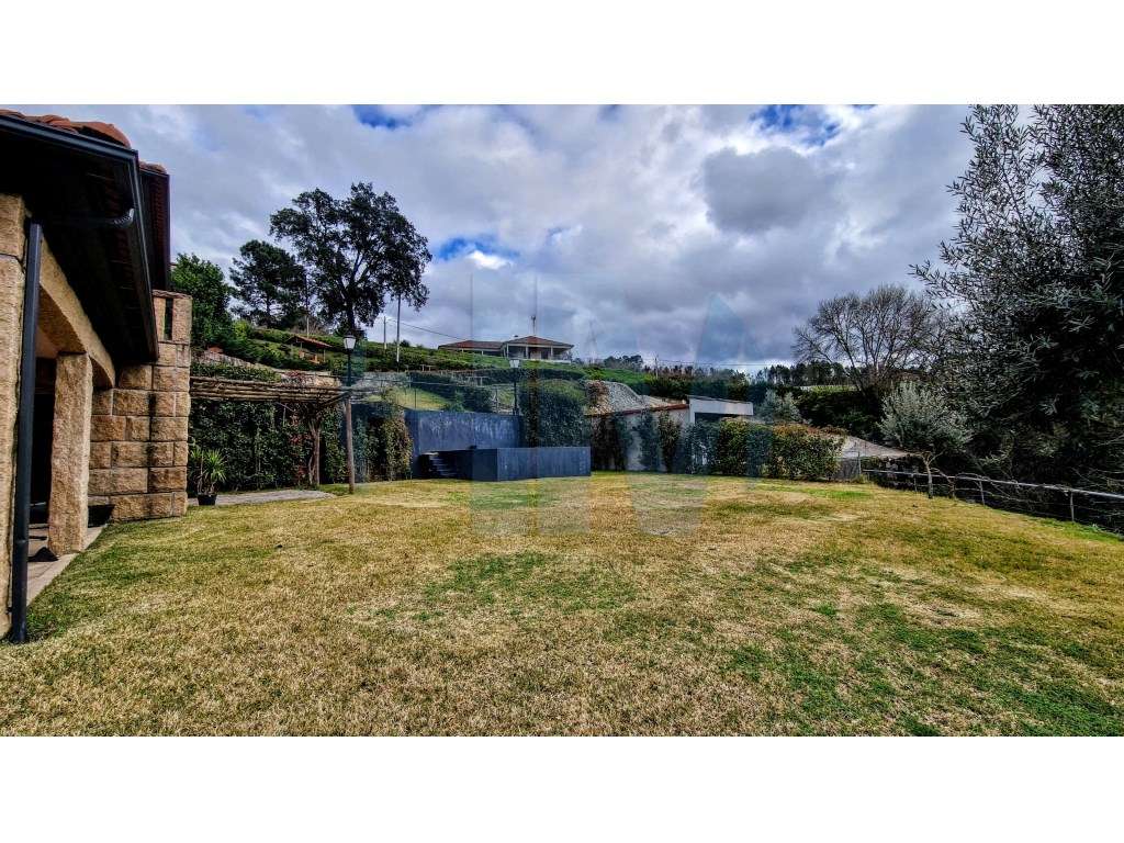 Moradia T5 sobre o Rio Tâmega - Amarante (Fridão)-8