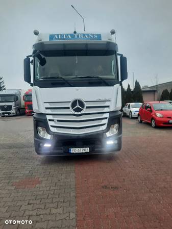 Mercedes-Benz actros - 1