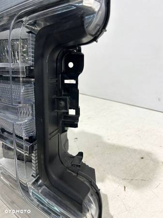 FORD F F250 2017- LAMPA PRAWA PRZOD PRZEDNIA LED - 7