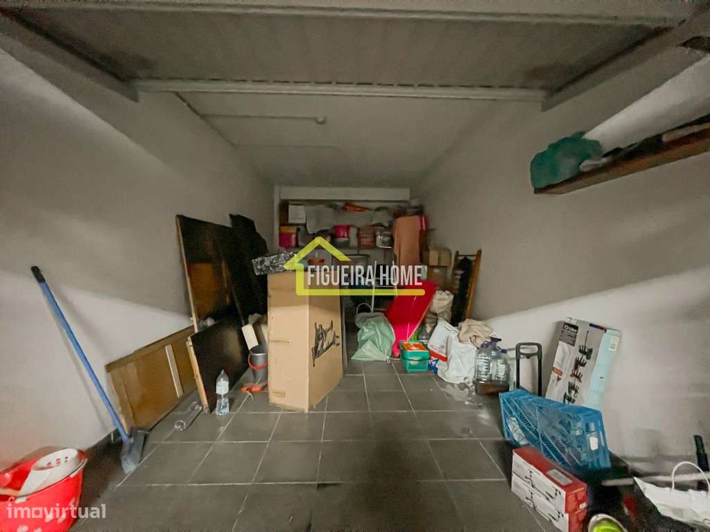 T4 na cidade em excelente estado com garagem-26