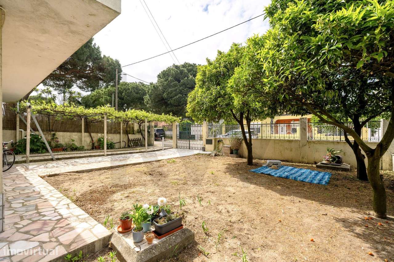 Moradia na Charneca da Caparica-29